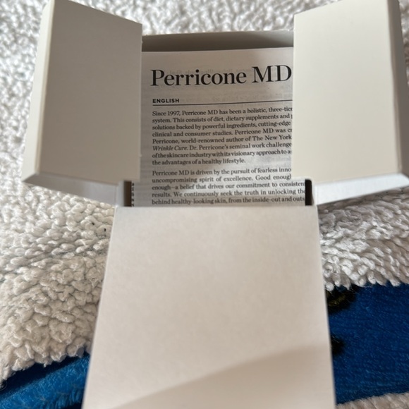PERRICONE MD Under Eye Cream - Picture 4 of 5